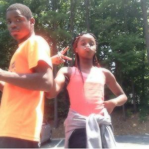 Meet your Posher, Pebbles